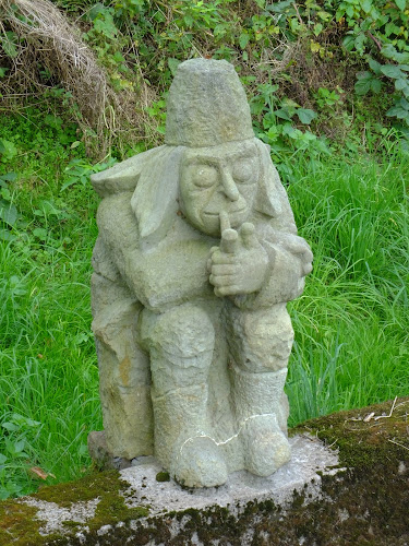 Steinerne Vodník-Skulptur
